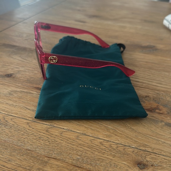 Gucci Women's Sunglasses - Picture 2 of 3